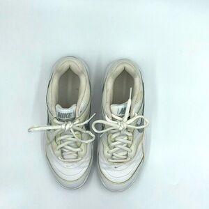 Nike Court Lite Women s Shoe - White Matte Silver